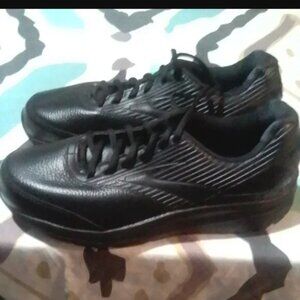 Brooks women's sneakers